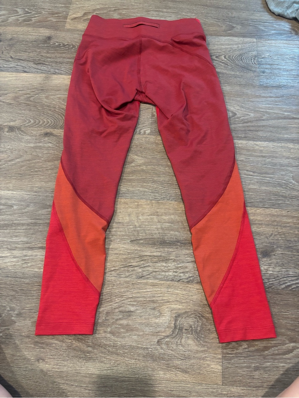 Outdoor Voices Colorblock Crop Leggings Red Orange High Rise Womens Small